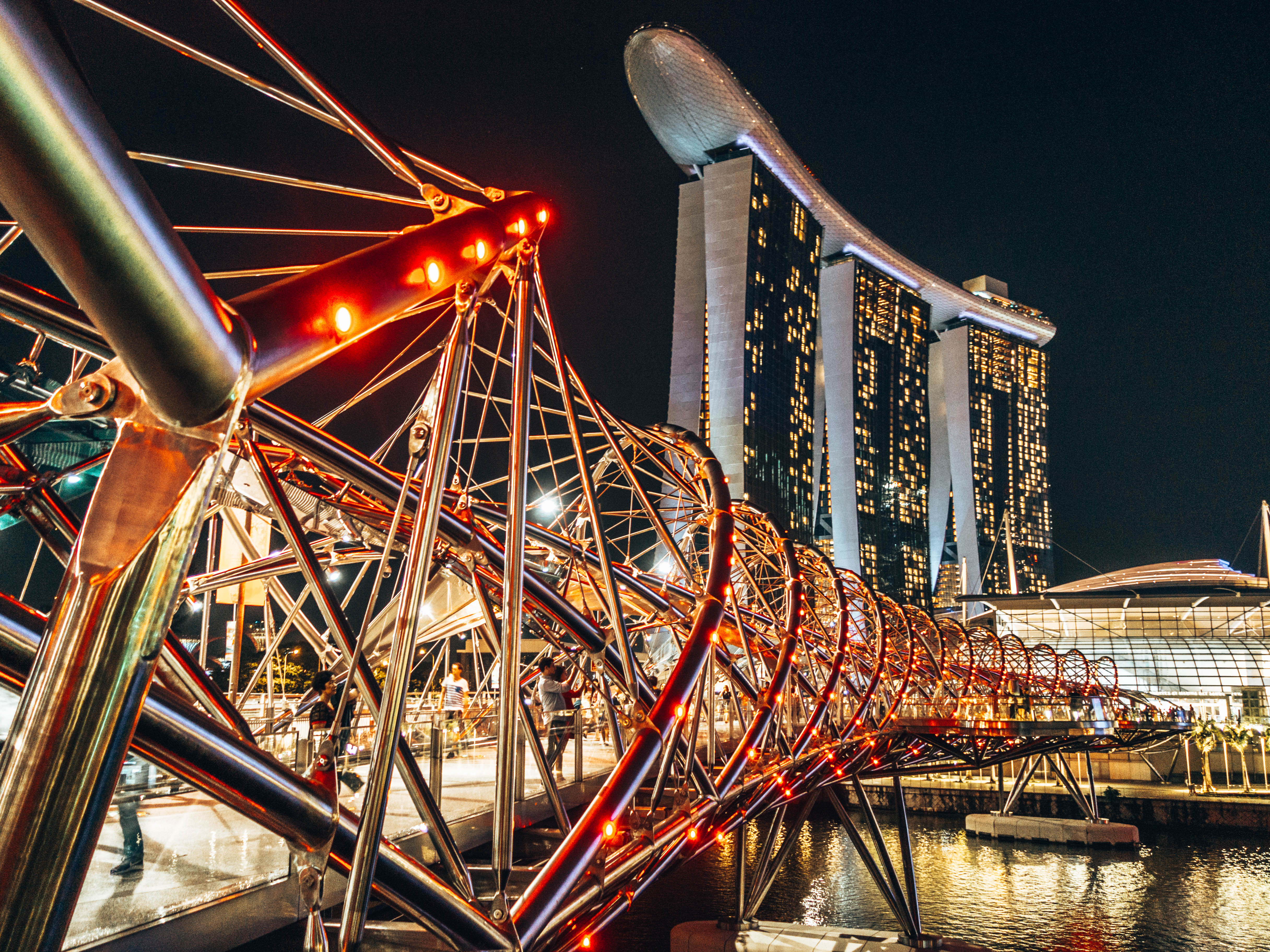 Helix DNA bridge and Marina Bay Sands - 3-day Singapore itinerary for budget travelers - WeDidItOurWay.com