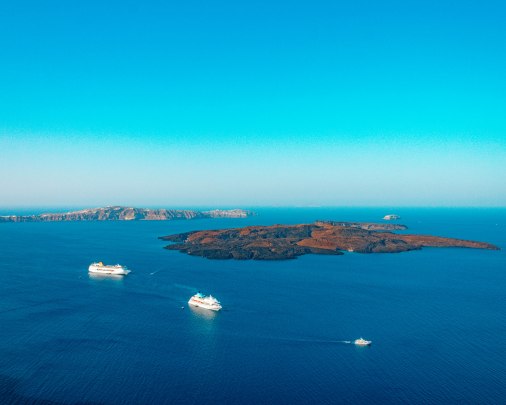 Santorini Bay ferries Greece
