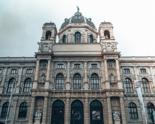 Look at this beautiful architecture in Vienna, Austria